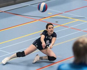 Belangrijke winst voor dames 1