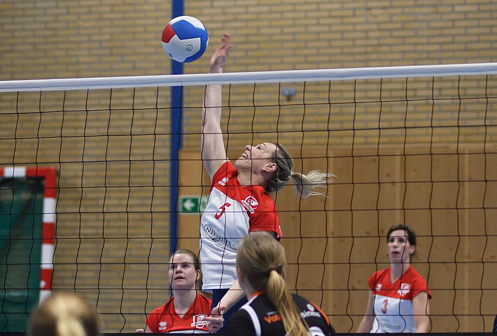 Spectaculaire overwinning Dames 1